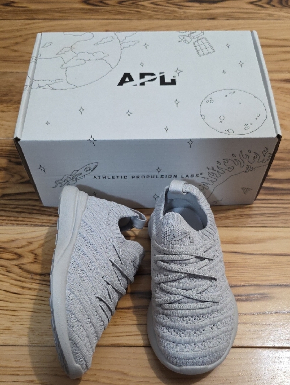 APL Kids' Techloom Wave Knit Slip-On Sneakers Harbor Grey 9 - Picture 2 of 6